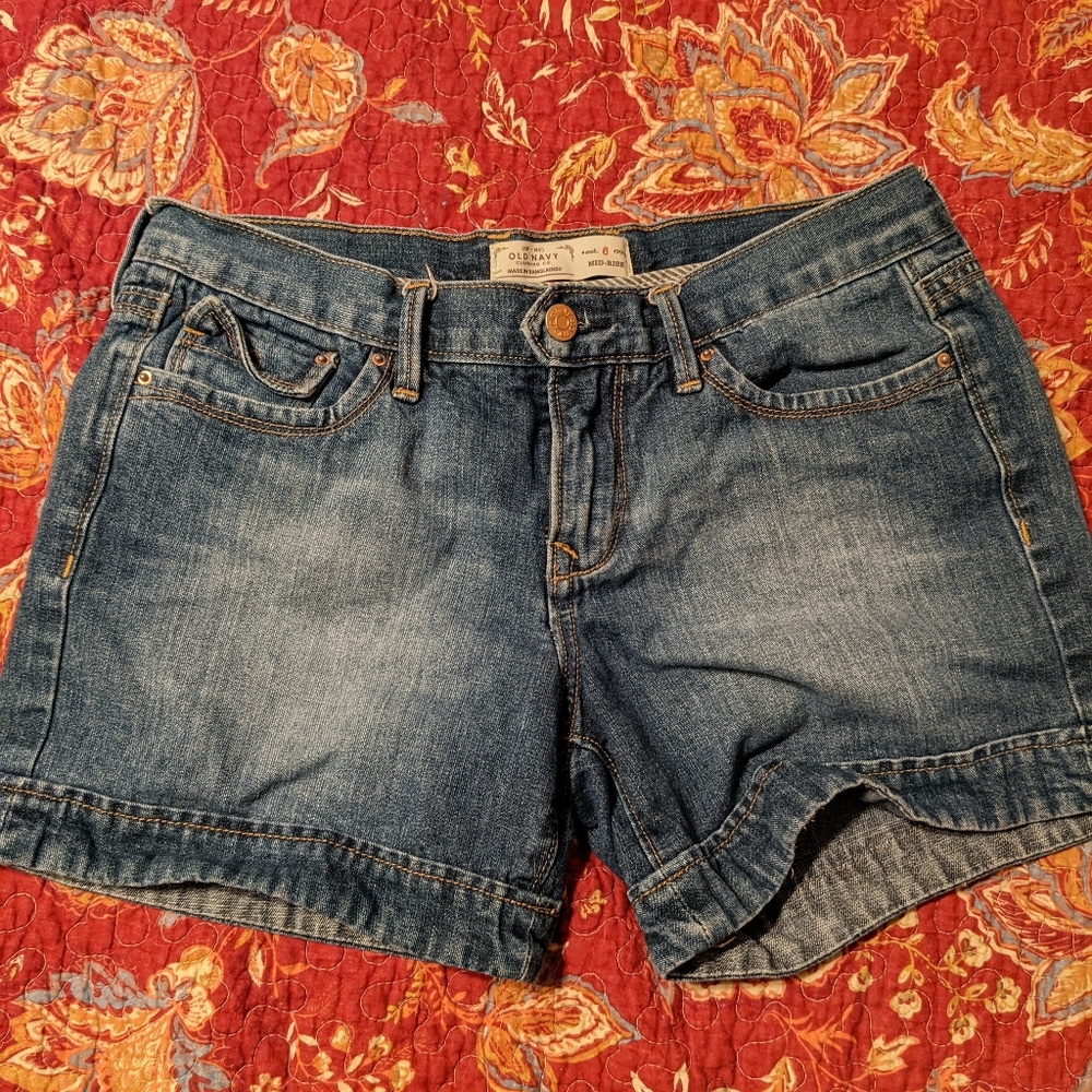 Old Navy, Size 6 shorts